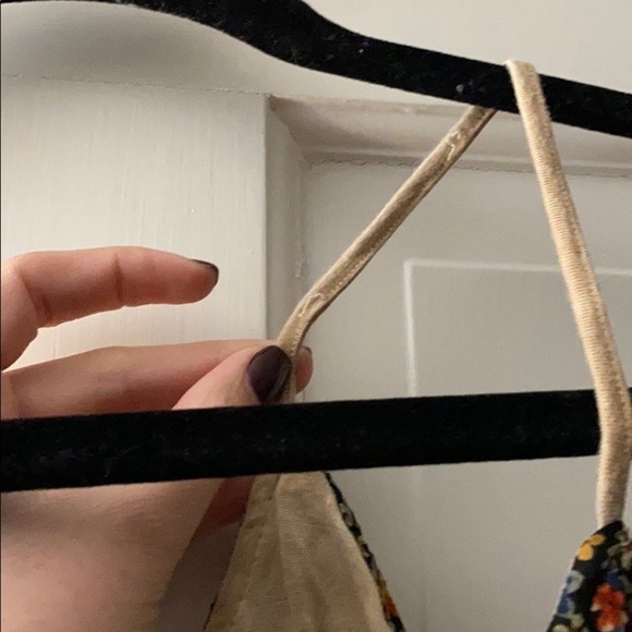 Used brandy Melville crop top size smal - Picture 7 of 7